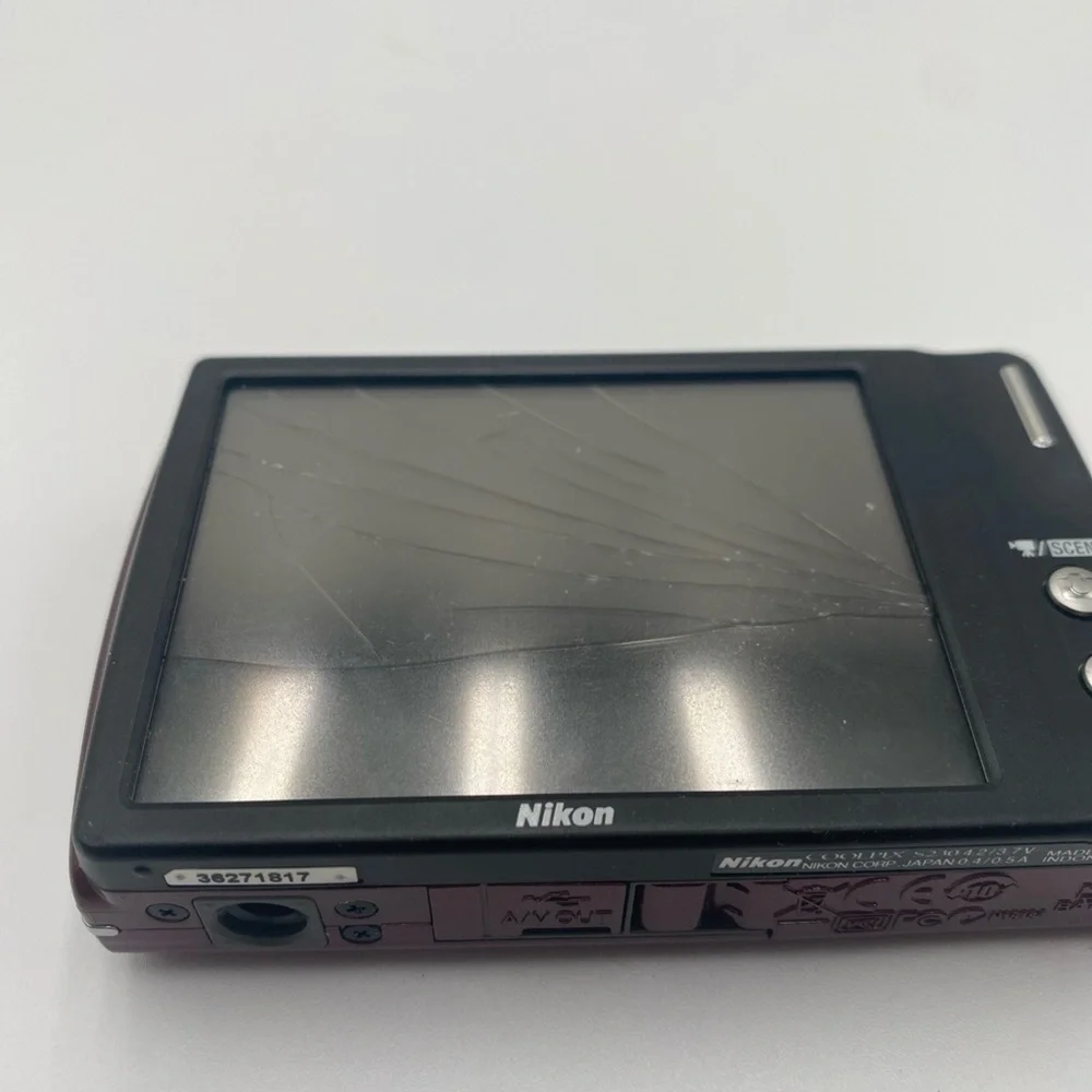 Nikon Coolpix S230 Digital Camera (Pink/Plum) Touchscreen model-for Parts